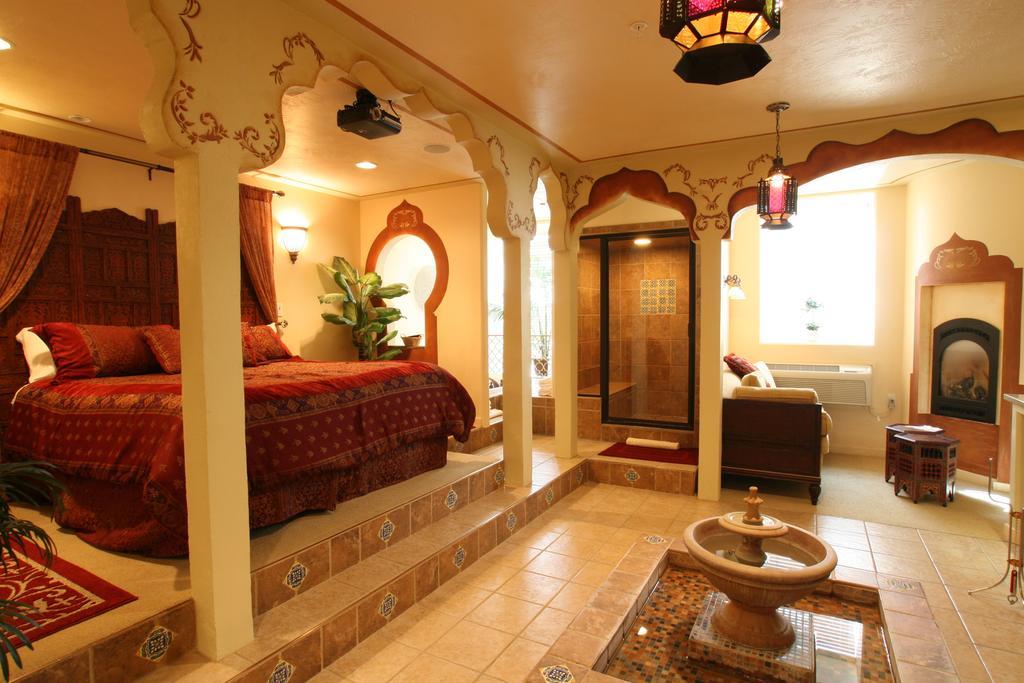 Destinations Inn Theme Rooms Айдахо Фолс Екстериор снимка