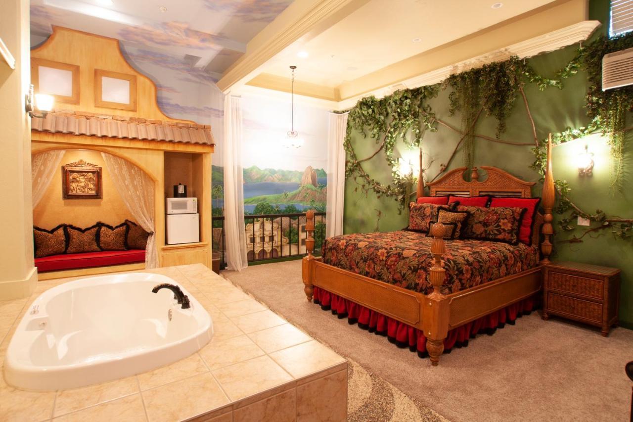 Destinations Inn Theme Rooms Айдахо Фолс Екстериор снимка
