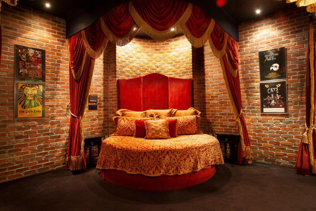 Destinations Inn Theme Rooms Айдахо Фолс Екстериор снимка